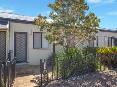 2 / 2-6 Kelly Street, Werribee
