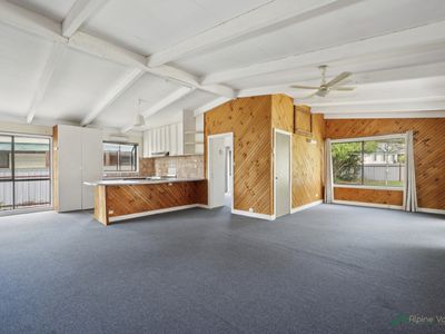 36 Freeburgh Avenue , Mount Beauty