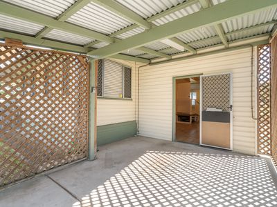 2 Daniel Street, North Mackay