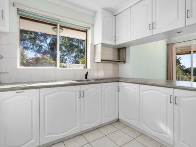 72A Corinthian Road West, Shelley
