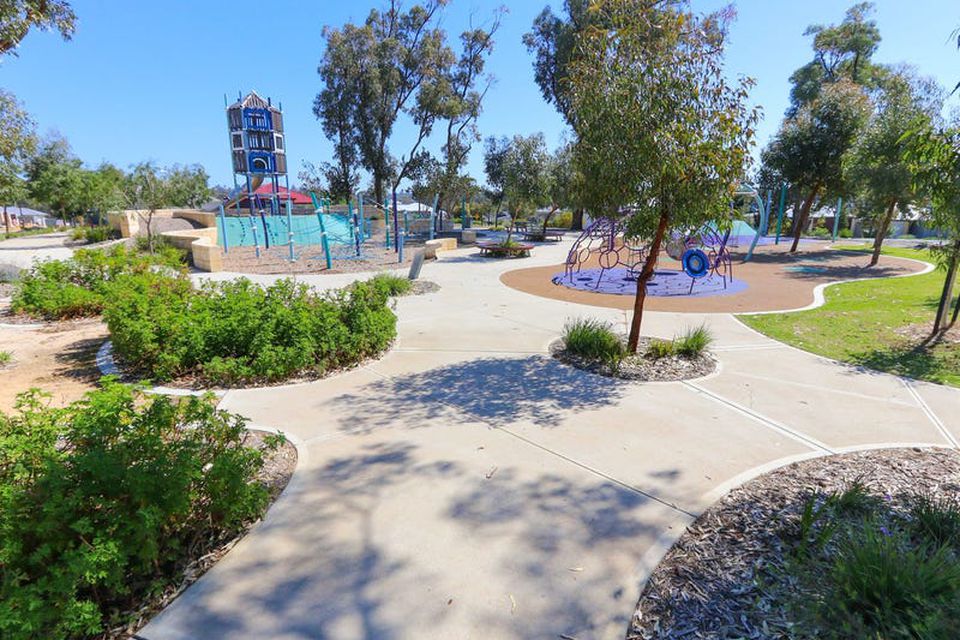 5 Napoleon Way , Bertram