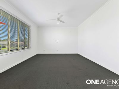 14 Crystal Court, Urangan