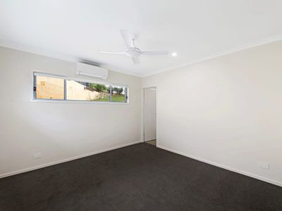 32 Excalibur Crescent, Southside