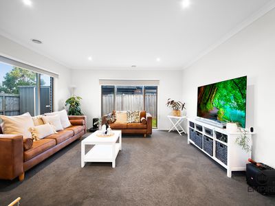 9 Grande Belmond Avenue, Clyde