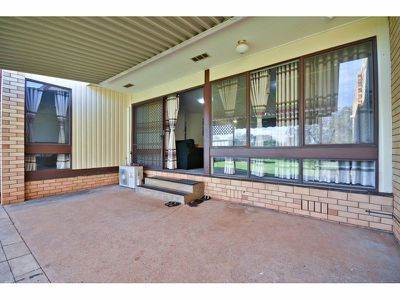 4 / 10 Sturt Circle, Dubbo