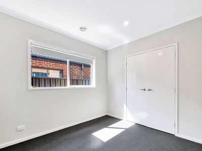 6 Navigation Road, Tarneit