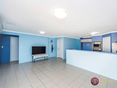 14 / 17 Third Avenue, Kelmscott