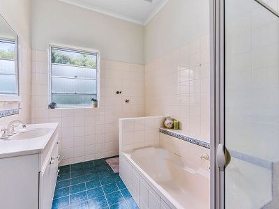 194 Hakea Drive , Millicent