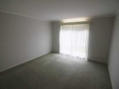 8A Calder Street, Manifold Heights