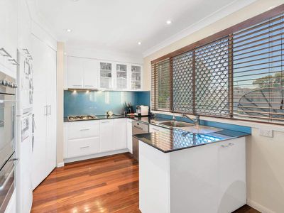 261 Stanhill Drive, Chevron Island