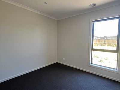 12 Harshaw Road, Thornhill Park