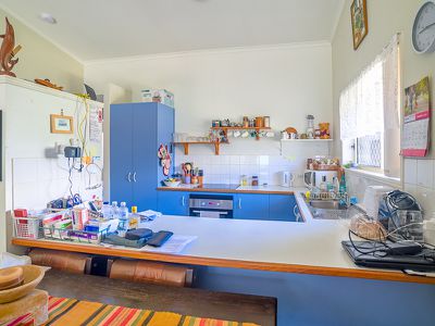 8 / 77-81 FRESHWATER STREET, TORQUAY QLD 4655, Torquay
