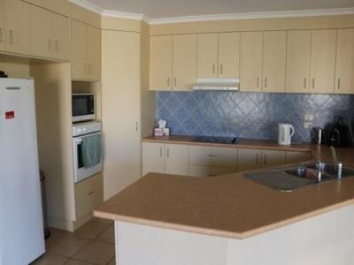 6 Banks Court, Torquay
