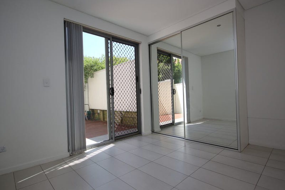 7 / 40-42 Henley Road, Homebush West