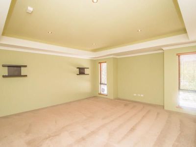 31 Birmingham Parade, Piara Waters