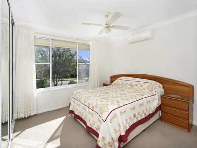 18 Ritchie Crescent, Horsley