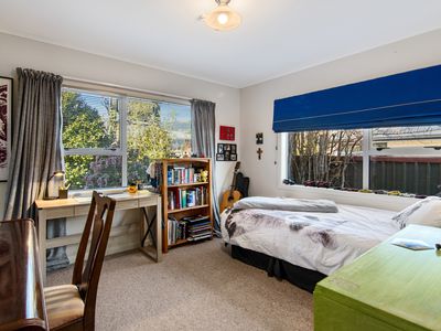 72 Neale Avenue, Stoke