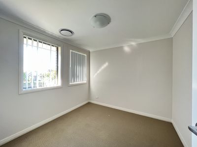 8 Potts Street, Oran Park