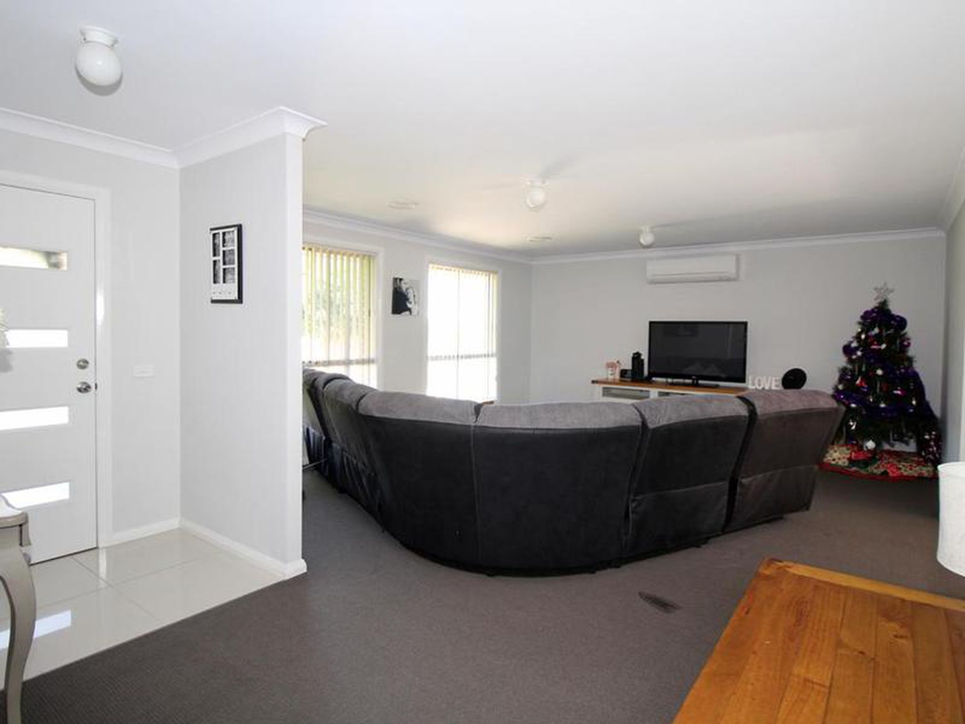 2 Cobb Avenue, Llanarth