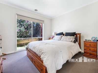 8 Cottage Link, Pakenham
