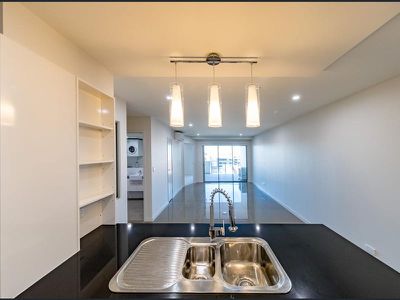 1532 / 1-5 Cremin Street, Upper Mount Gravatt