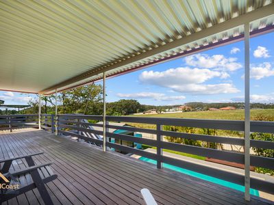 35 Hope Street, Red Head