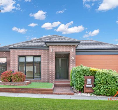 8 THWAITES ROAD, Tarneit