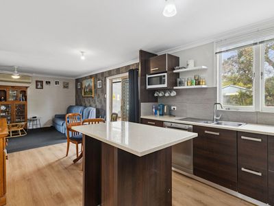 11 Barlow Court, Lockridge