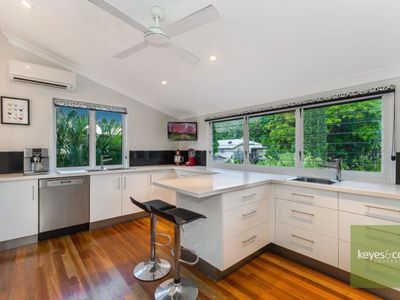 5 Townsville Street, West End