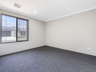 24 Longitude Road, Port Kennedy