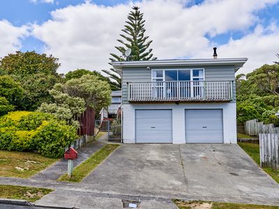 11 De Castro Place, Titahi Bay