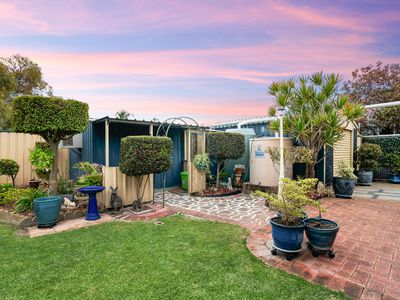 19 Conway Loop, Waikiki