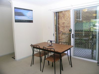 4 / 12 Auburn Terrace, Indooroopilly