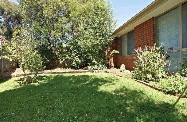 2 Axminister Drive, Craigieburn