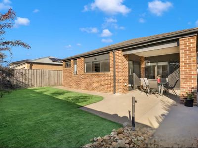 3 Coorong Walk, Werribee