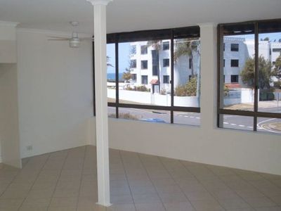 4 / 3 Juan Street, Alexandra Headland