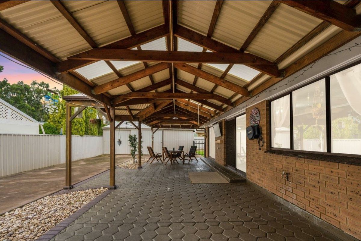 12 Currumbin Avenue, Blakeview