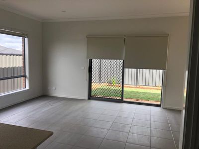 345 Highlander Drive, Craigieburn