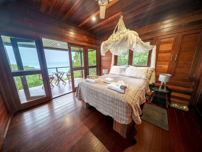 Lot 9 Bedarra Island, Dunk