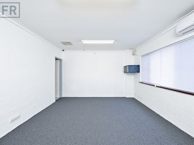 4/32 Crompton Road, Rockingham
