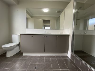 22 Geographe Bay Pass, Secret Harbour