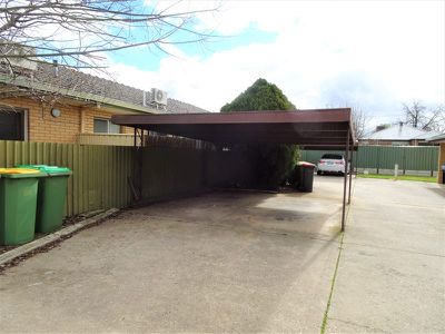 3 / 510 Butson Avenue, South Albury