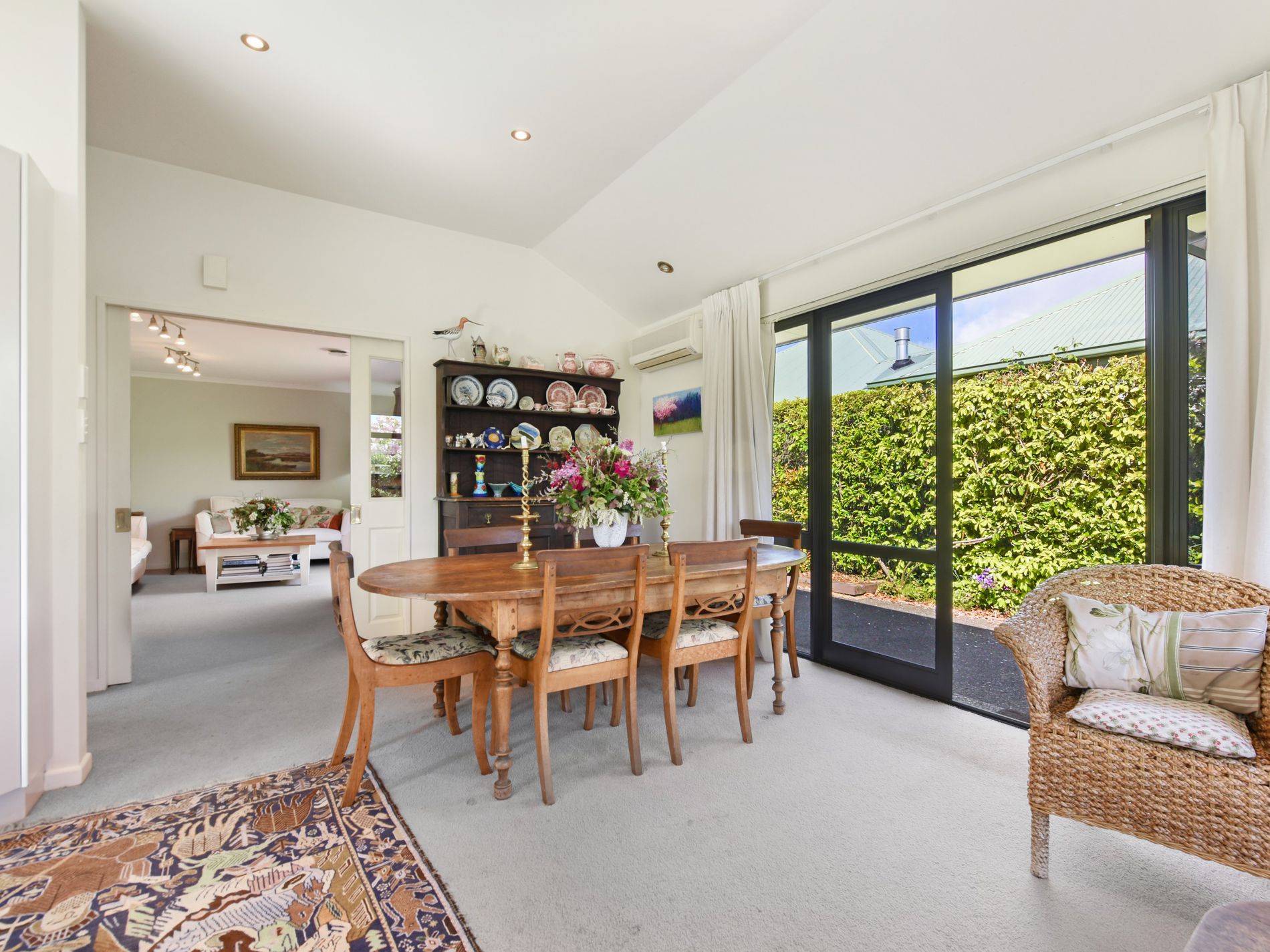 5 Di Pierri Way, The Wood