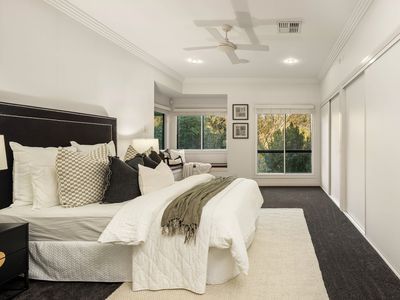 6 Scenery Court, Brookwater