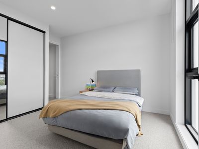 521 / 26 Foundation Boulevard, Burwood East