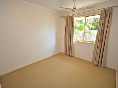 14 Topaz Circuit, Urangan