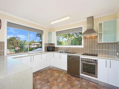 10 Karoonda Crescent, Rochedale South