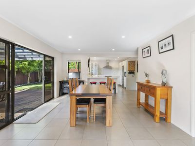 102 Chelsea View Drive, Chatswood