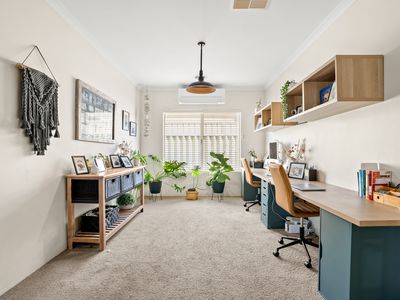 2 Anzio Court , Secret Harbour