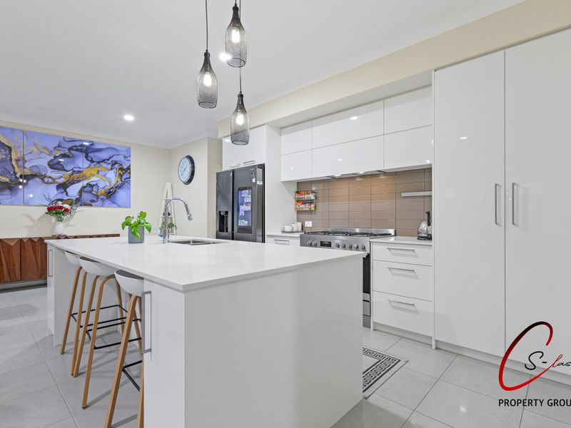 17 Lockwood Way, Aveley